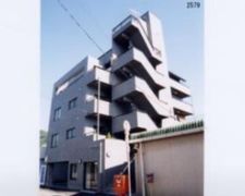セレブレイトの外観画像