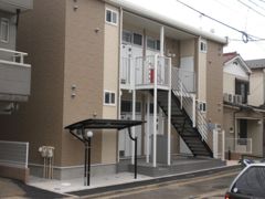 レオパレスカーサ エルマナーダの外観画像