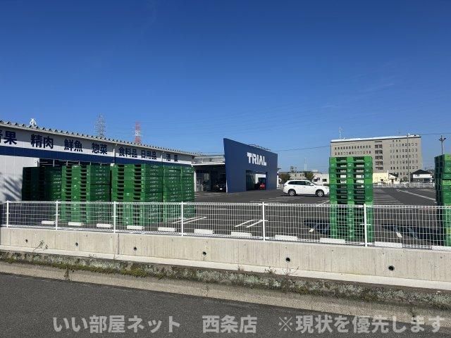 近くに施設あり