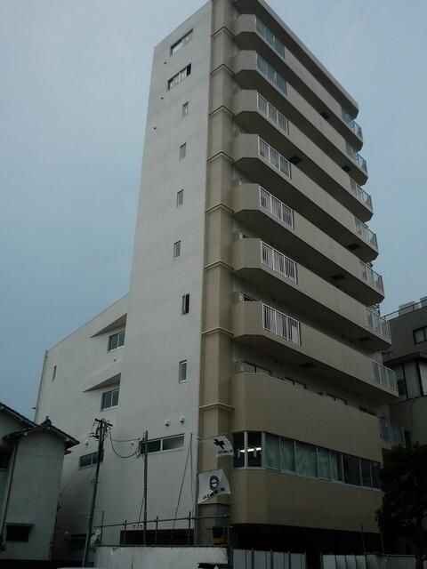 シャルマン三鷹の外観画像