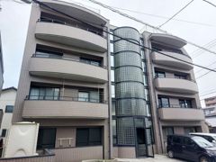 ロイヤルハイツの外観画像