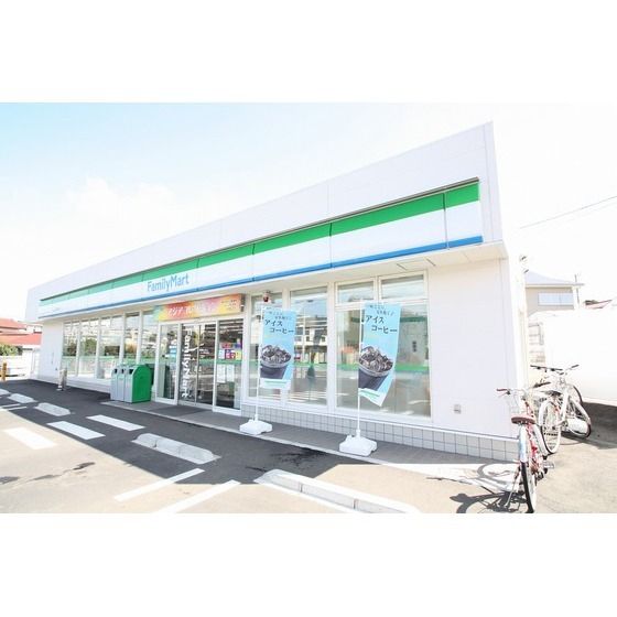 コンビニ「ファミリーマートサンズ厚木温水店まで500m」