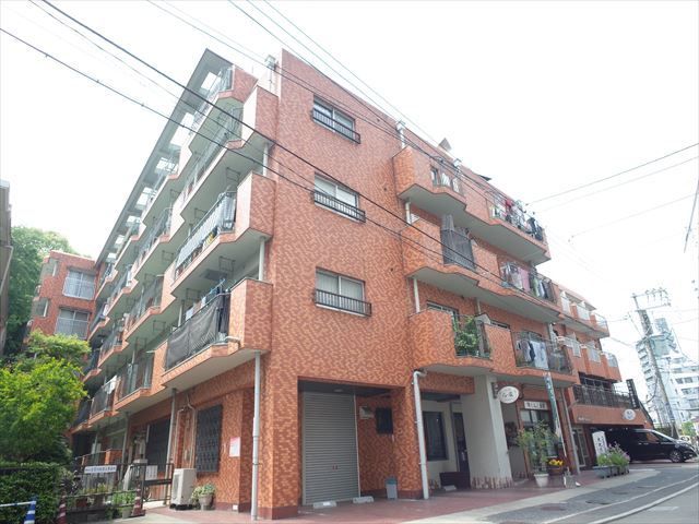 赤坂山愛マンション1の外観画像