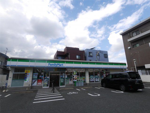ファミリーマート小倉モノレール守恒店(258m)