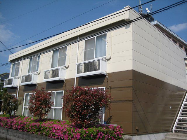 レオパレスシャルマンの外観画像