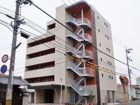 サクセション上中野の外観画像