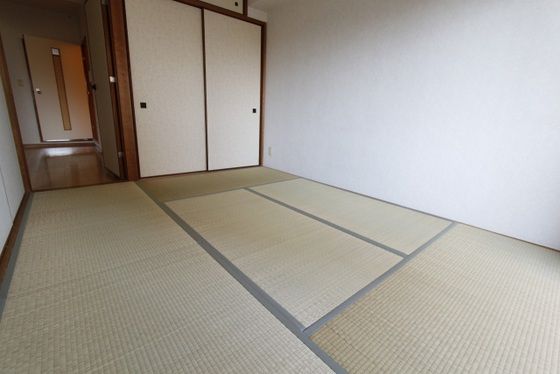 ベッドルーム