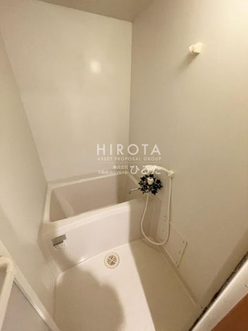 ゲオ/北九州原町店 (74m)