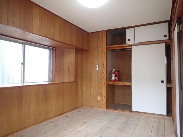 ベッドルーム