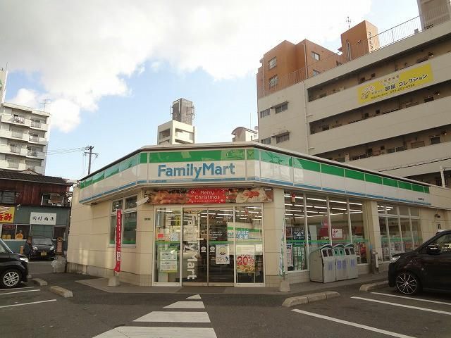 ファミリーマート小倉城野駅北店(100m)