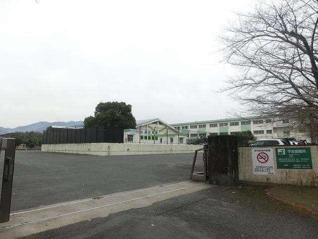 楠橋小学校(1600m)