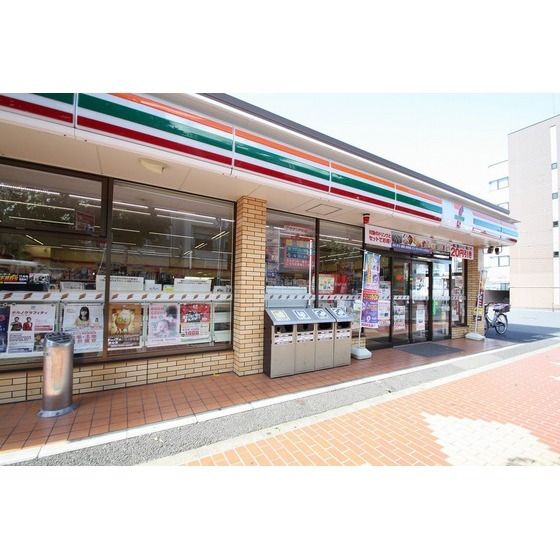 コンビニ「セブン-イレブン 厚木旭町1丁目まで350m」