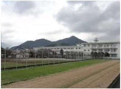 管生中学校(1100m)