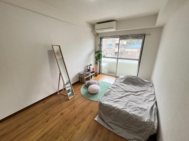 ベッドルーム