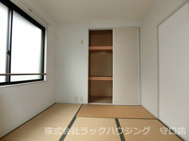 ベッドルーム