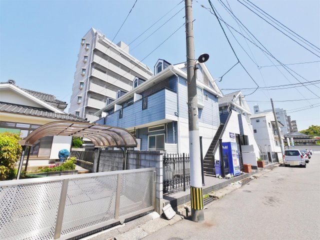 アーバンパレス鷹の巣の外観画像