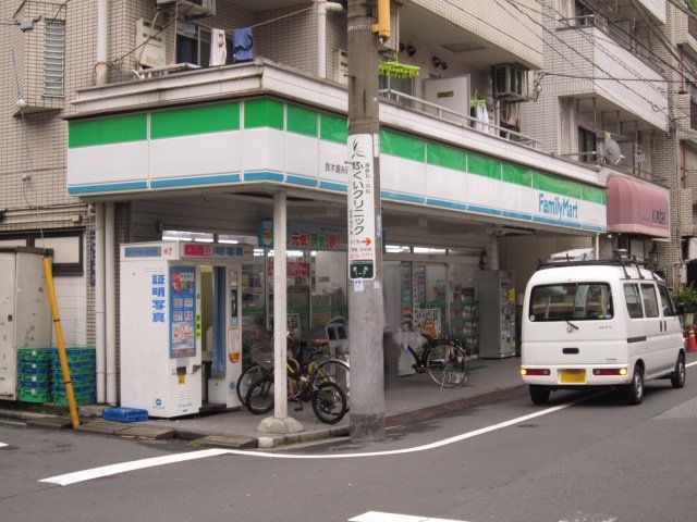 近くに施設あり
