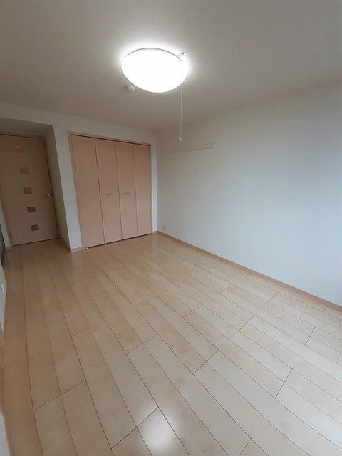 ベッドルーム