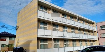レオパレスシャルロットの外観画像