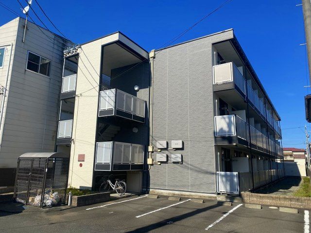 レオパレスリヴェールの外観画像