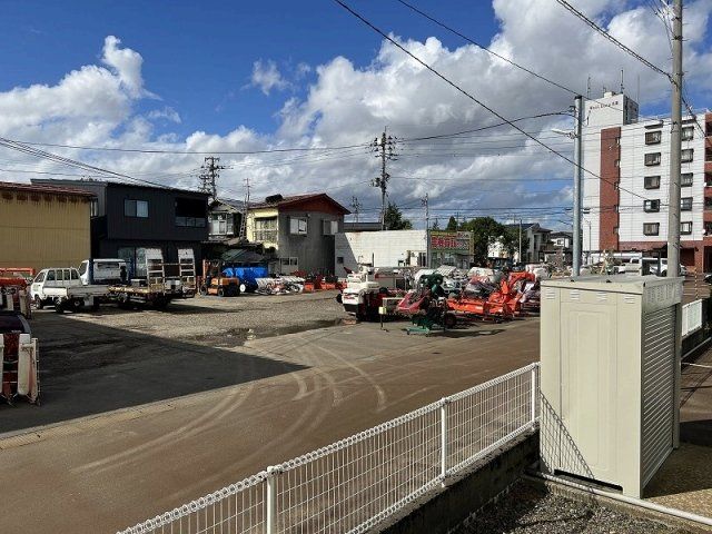 近くに施設あり
