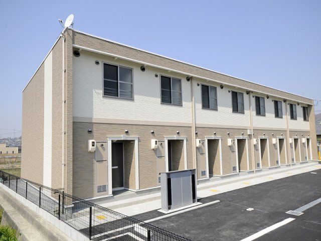レオネクスト倉富の外観画像
