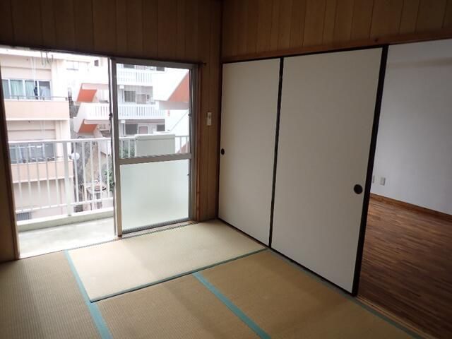 ベッドルーム