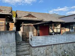 春の木洩れ日とエスプレッソの外観画像