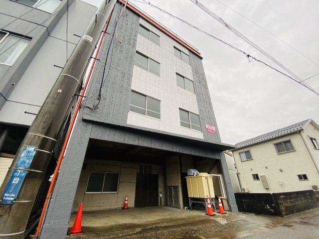ヒルズ長岡の外観画像