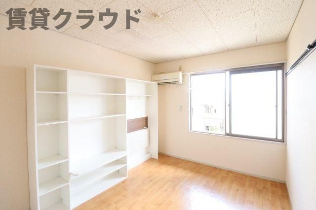 ベッドルーム