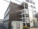 レオパレスHOMES’Uの外観