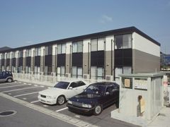 レオパレスボムールの外観画像