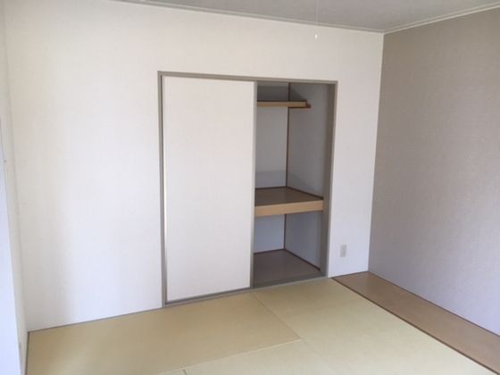 ベッドルーム