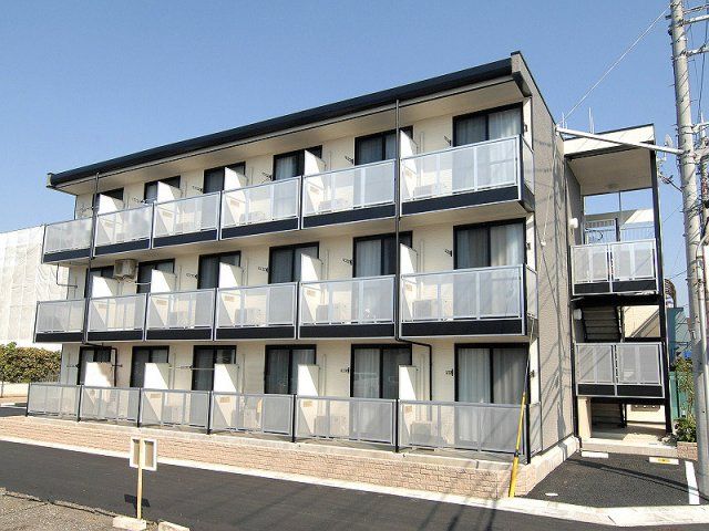 レオパレス緑町の外観画像