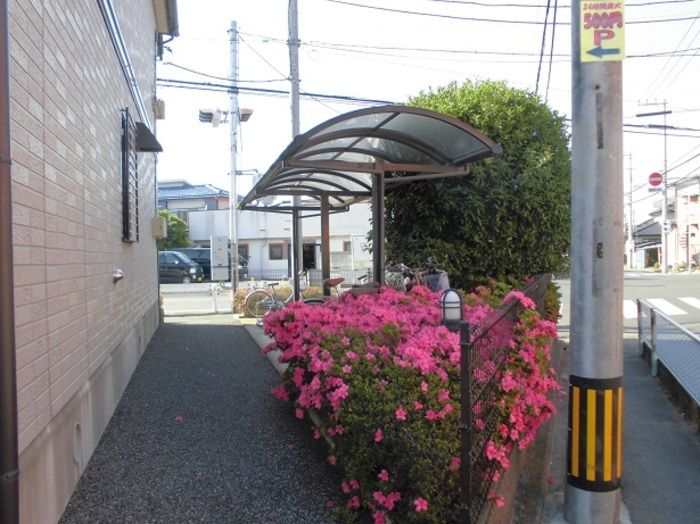 近くに施設あり