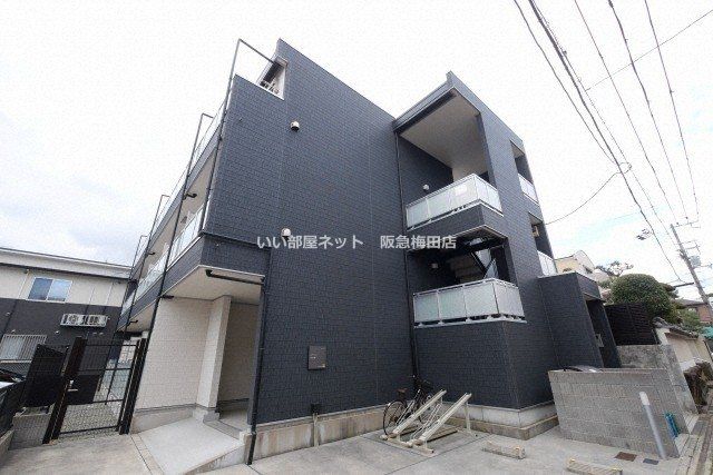 リブリ・江坂の外観画像