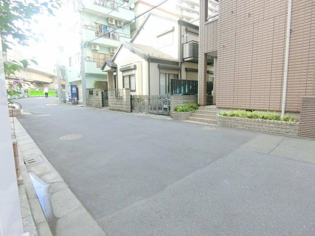 近くに施設あり