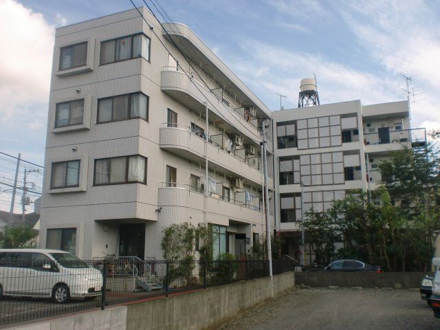 ネオハイム徳持の外観画像