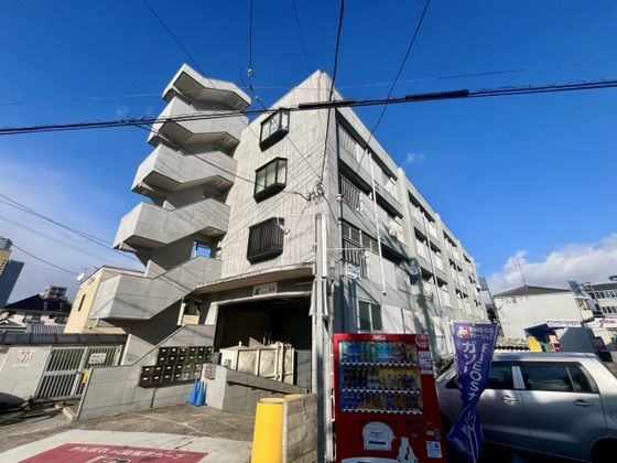 西蟹屋マンションの外観画像