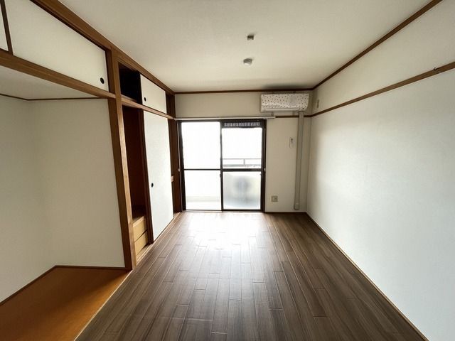 ベッドルーム