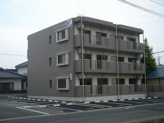 カーサフェリーチェⅢの外観画像