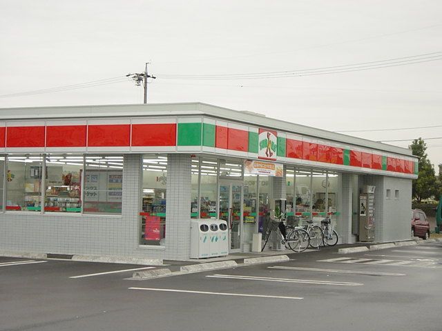 近くに施設あり