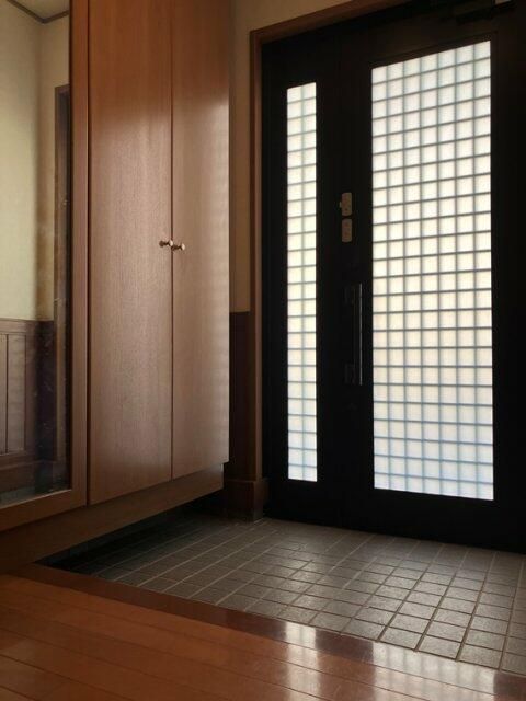 玄関