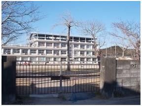 加草小学校まで300m