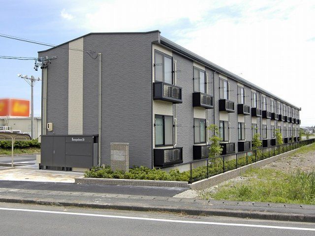 レオパレスグレース 16の外観画像