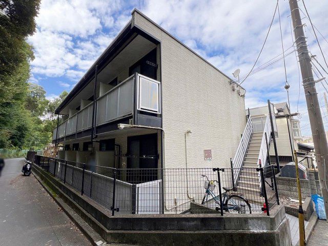 レオパレスラルジュの外観画像