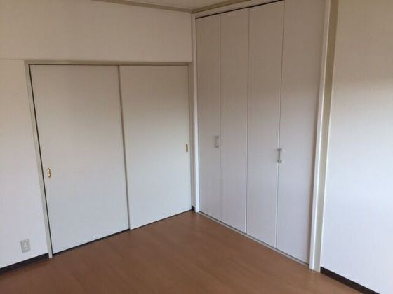 ベッドルーム