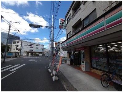 近くに施設あり