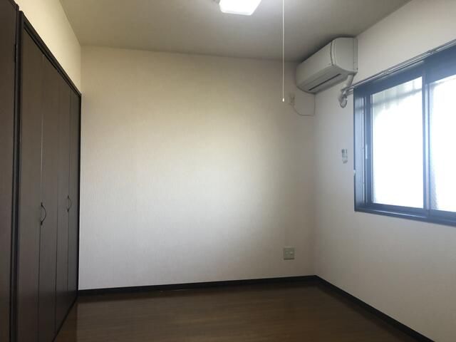 ベッドルーム