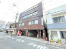 九設ビルの外観